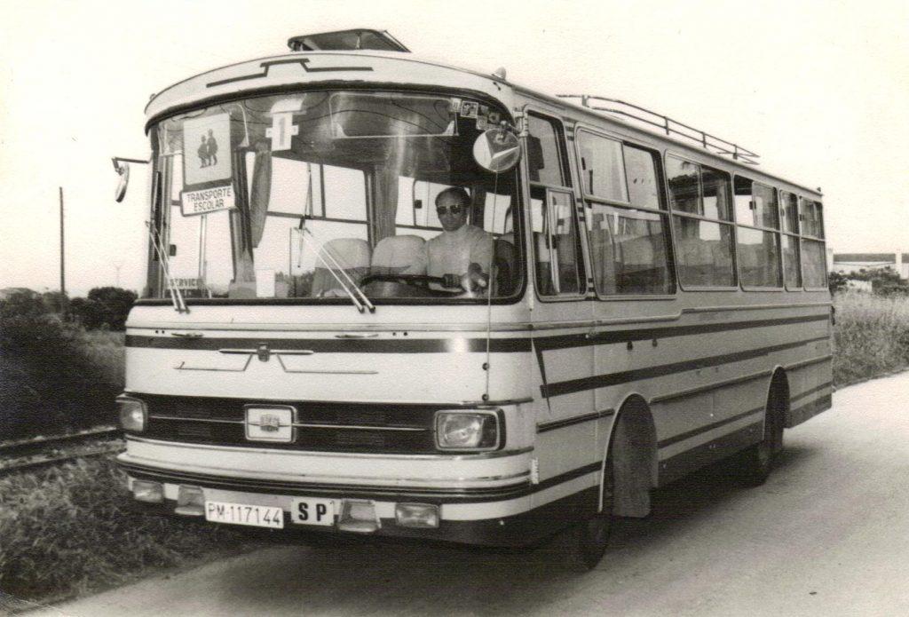 autobús antiguo