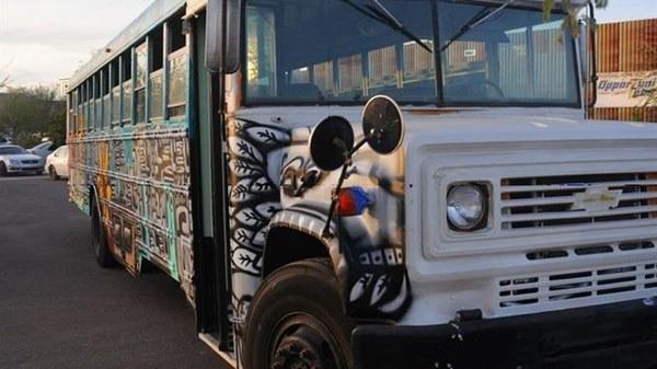 autobus para niños sin hogar en arizona