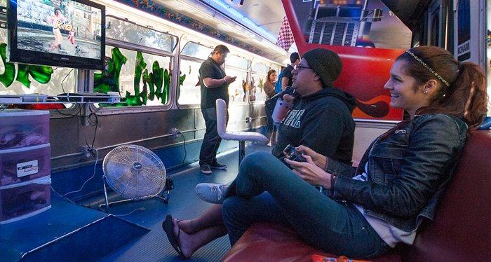 autobus con videojuegos