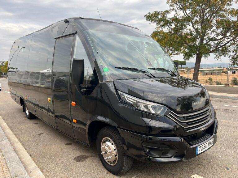 minibus indcar 25 pax