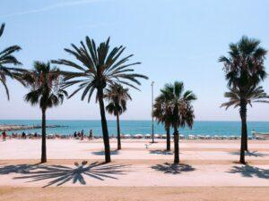 playas cerca de barcelona